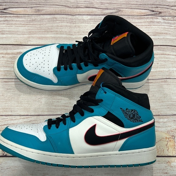 Nike Jordan 1 Mid South Beach Size 12 - Picture 1 of 7